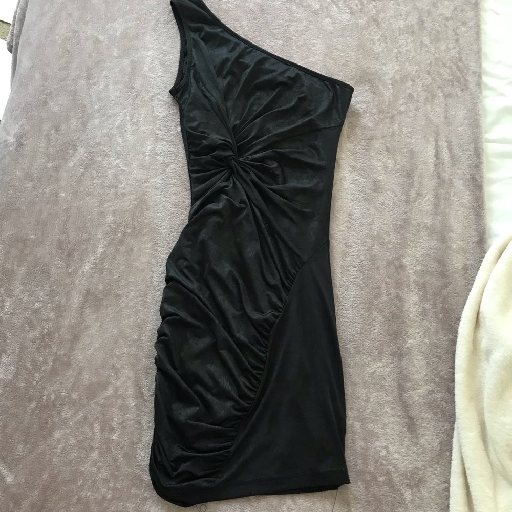 One shoulder dress